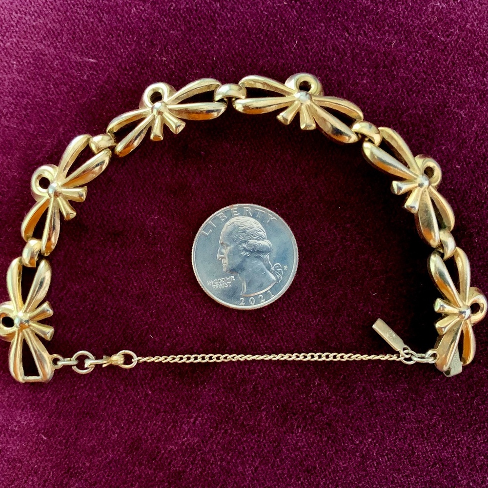 Vintage Monet Gold‑Tone Ribbon Link Bracelet w/ Safety Chain ~ 7.5″